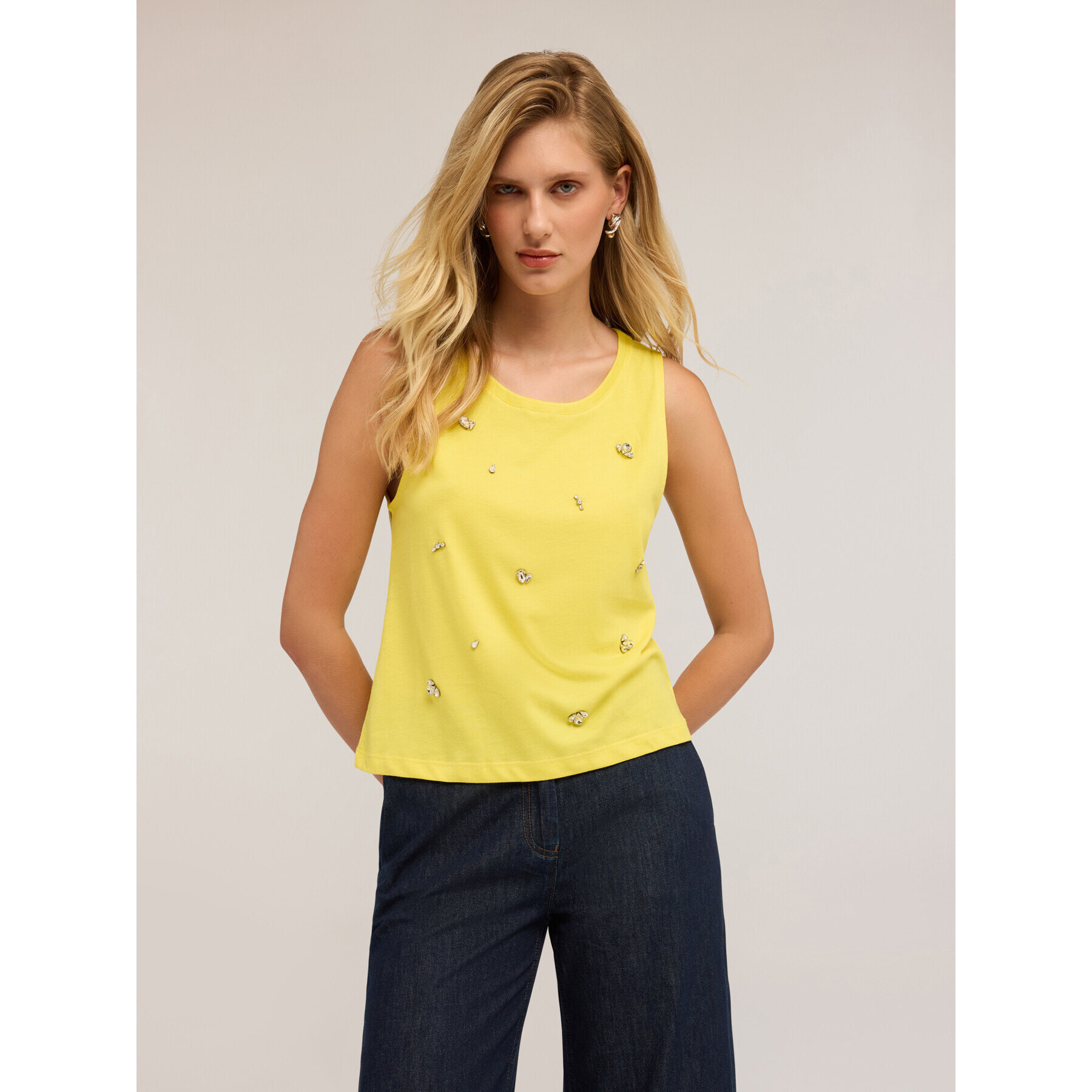 Motivi - Top de jersey con bordado de piedras - Amarillo