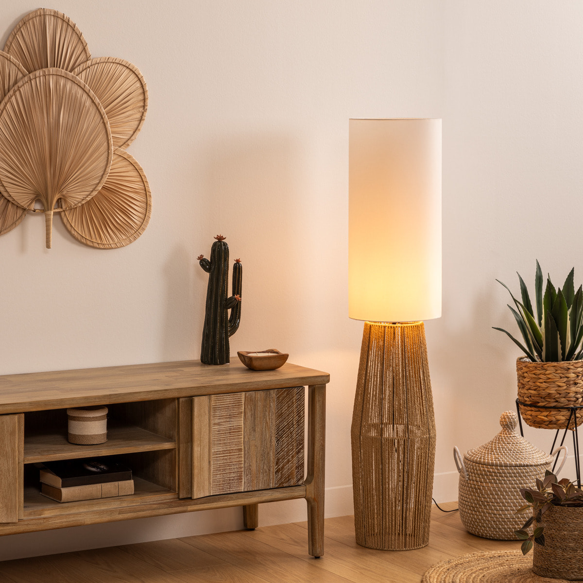 Lampadaire "Aissa" - papier et métal - blanc - H130 cm