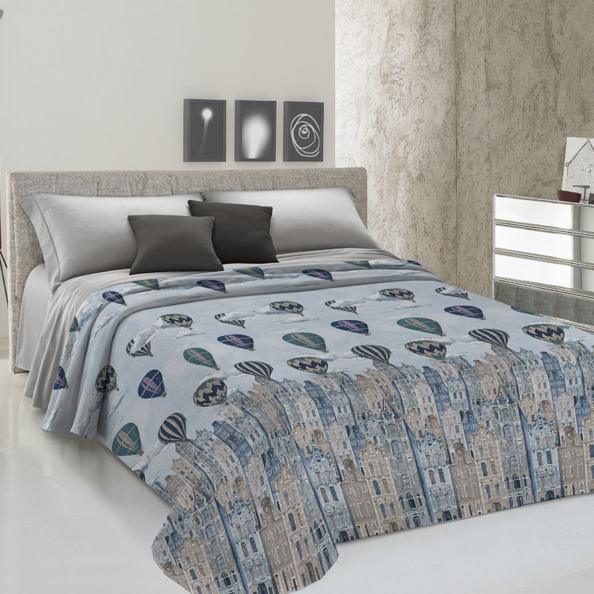 Copriletto di cotone volare blu