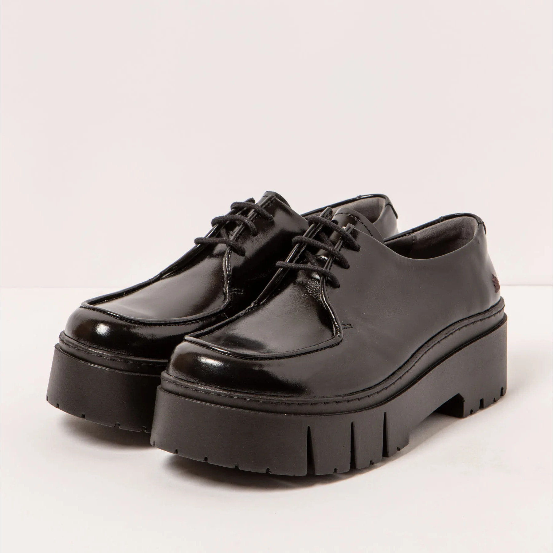 Zapatos 1764 NAPPA SHINNY BLACK / LEEDS color Black