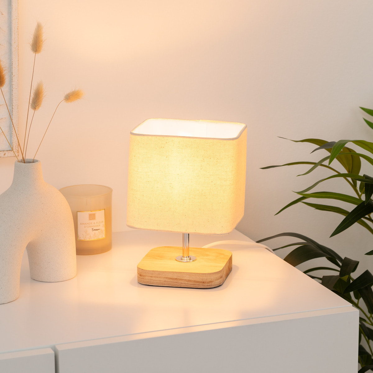 Lampe "Toxey" - bois et ivoire H21 cm