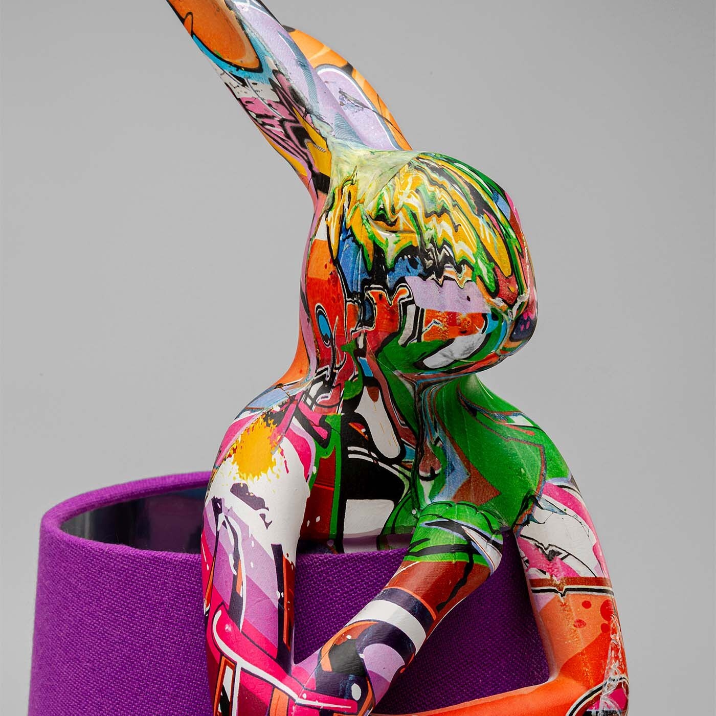 Lampe Animal lapin graffiti et violette 50cm Kare Design