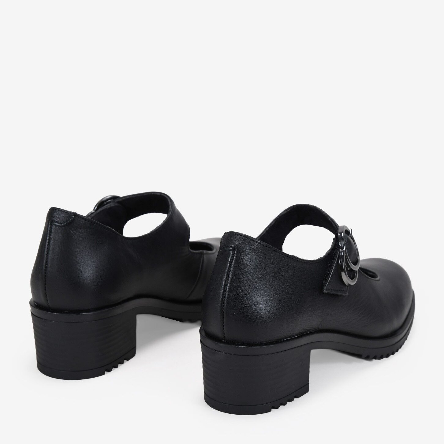 Zapatos Mary Jane negros en piel con tira y hebilla