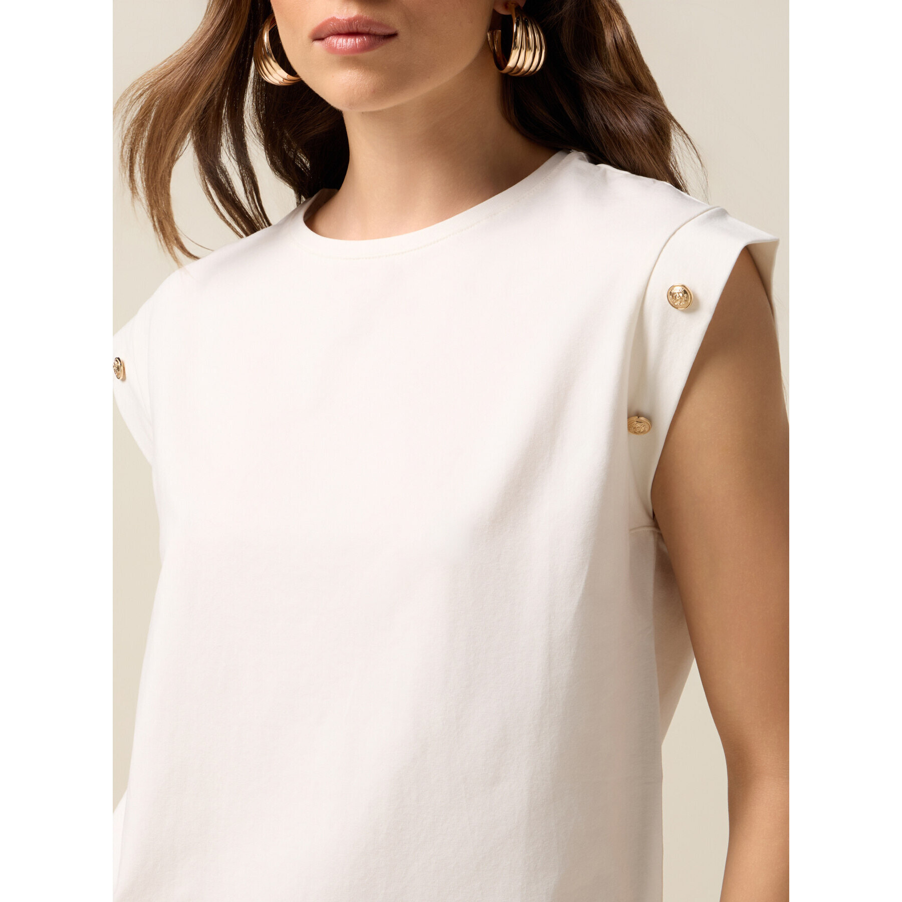 Oltre - T-shirt con bottoni decorativi - Bianco