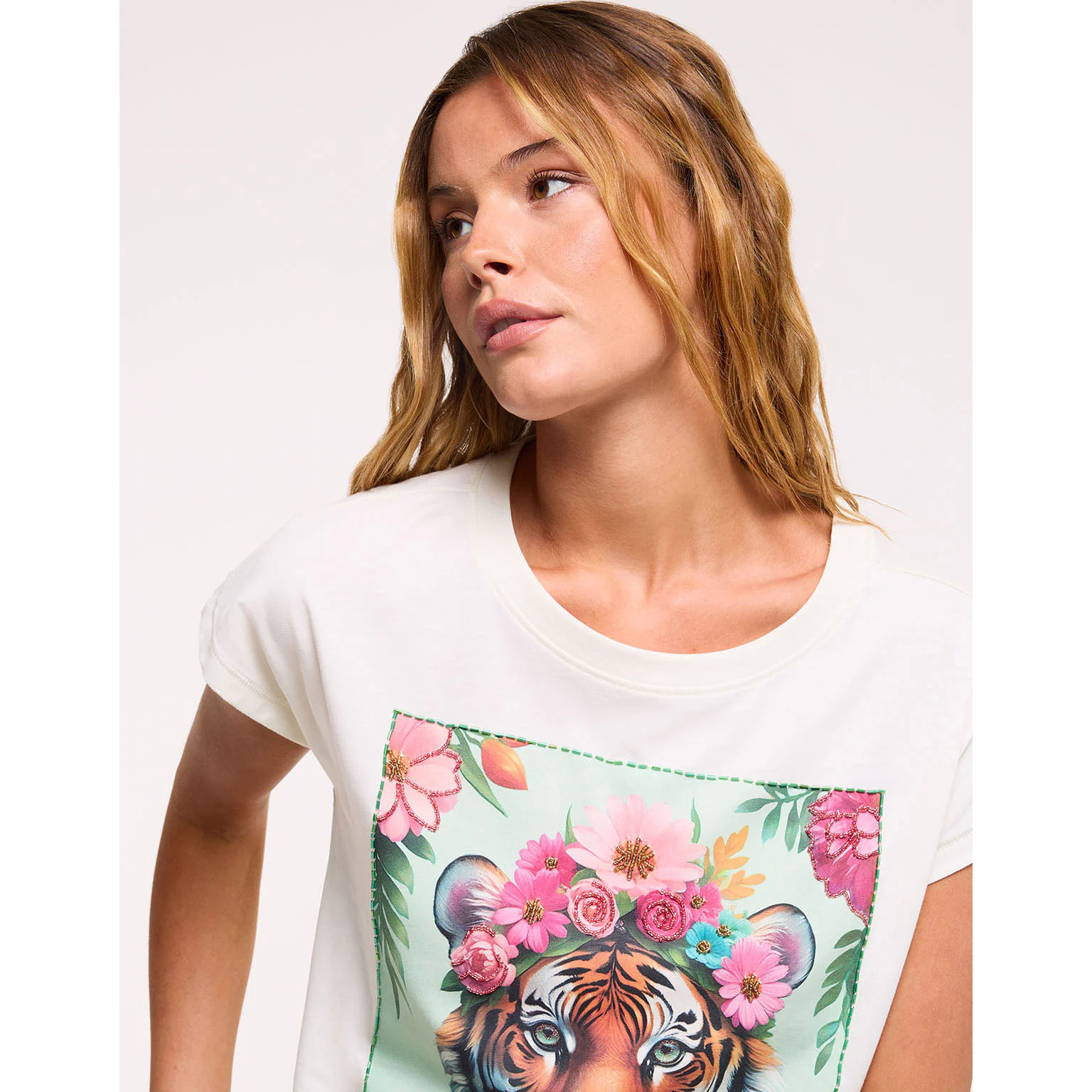Camiseta Floral Verde Claro - Nolax