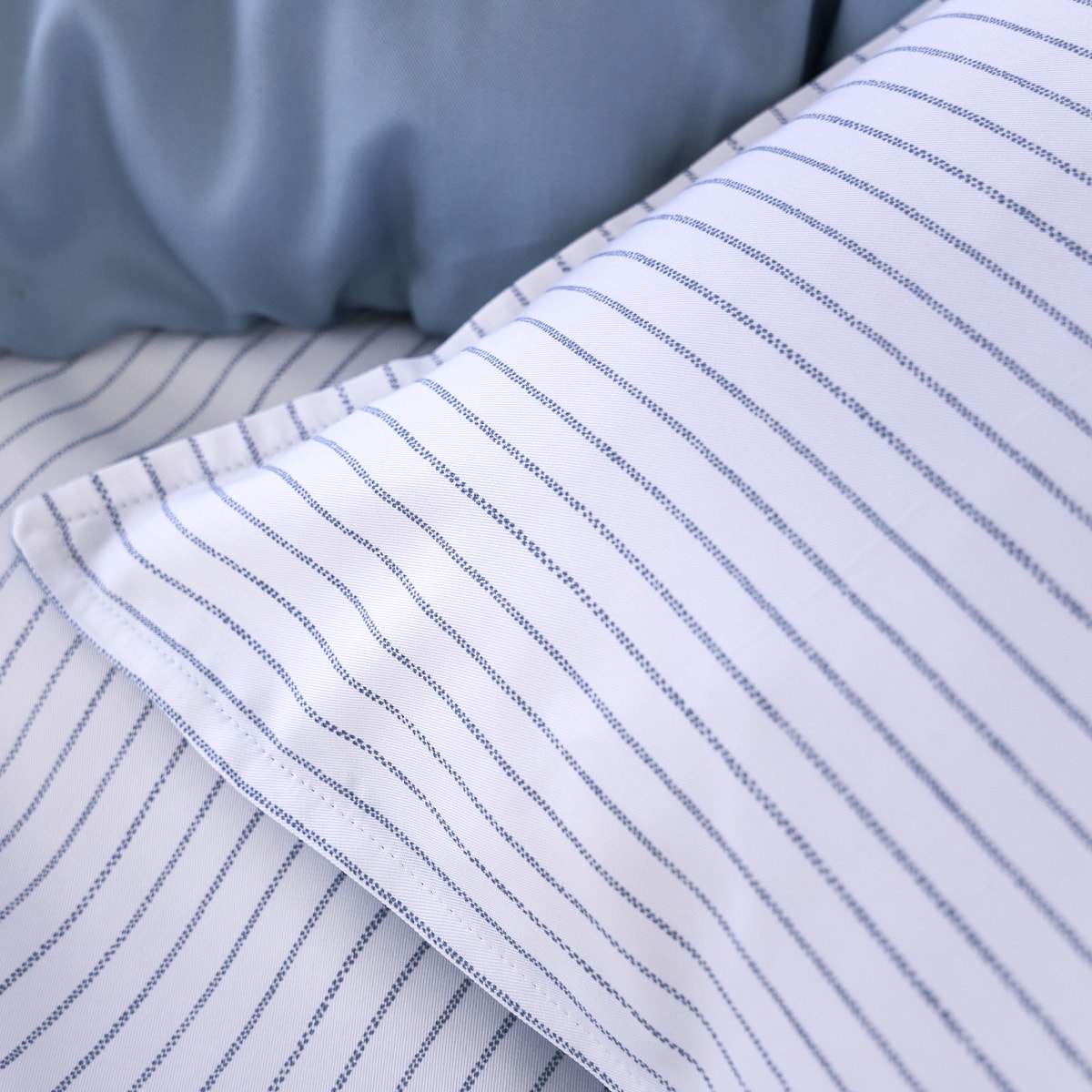 Parure de lit Housse de couette + Taie rectangle en bambou bleu, SILLAGE, Bleu