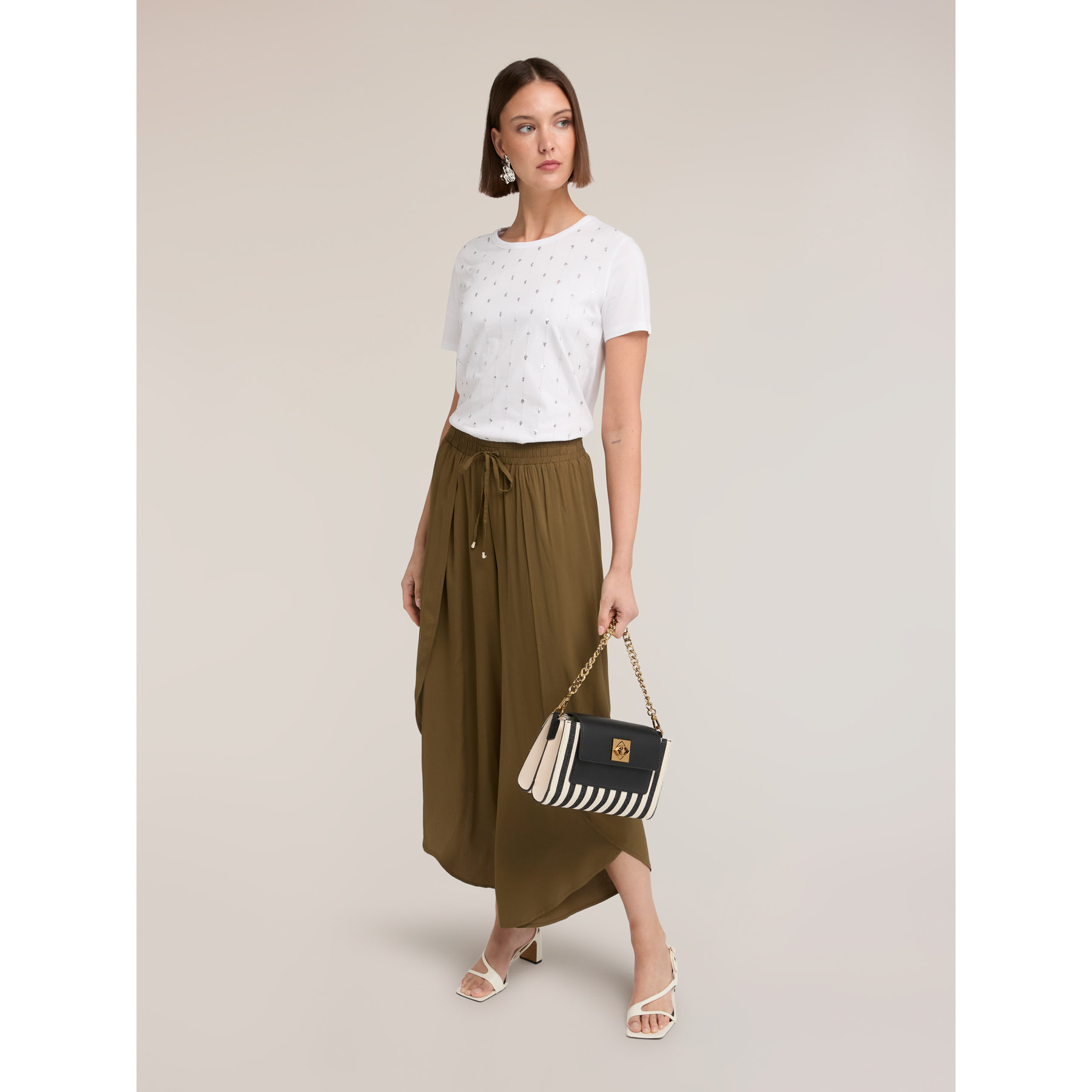 Motivi - Camiseta con bordado de lentejuelas - Blanco