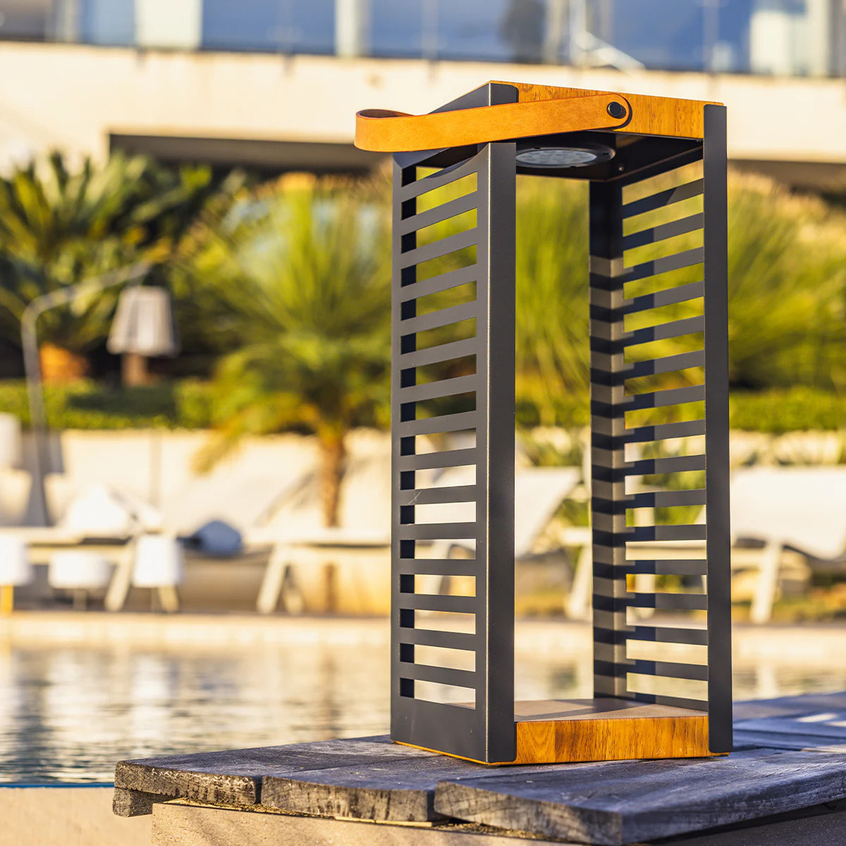 Lanterne solaire batterie FERIAN H50CM