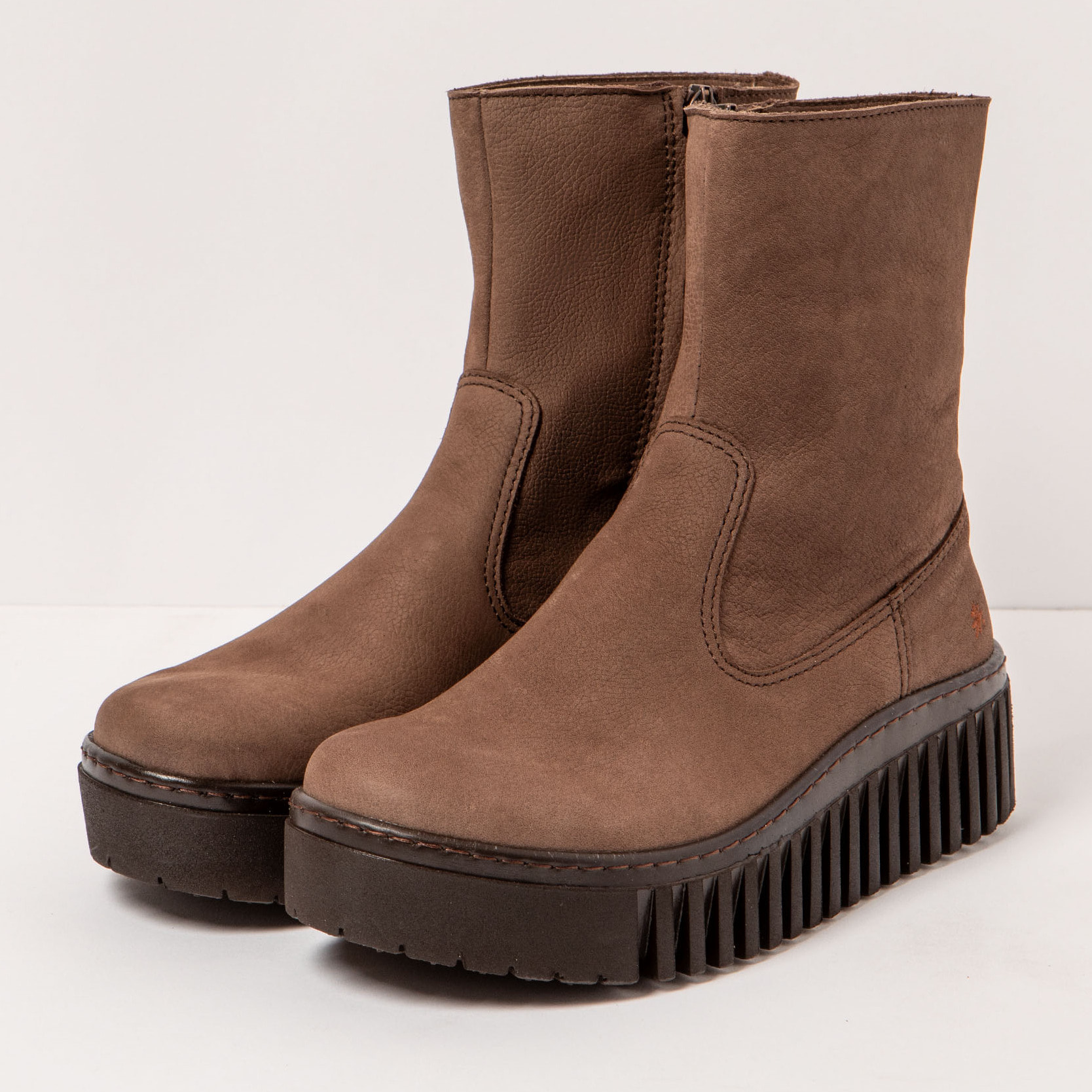 Botines 1531 NOBUCK BROWN/BRIGHTON color Brown