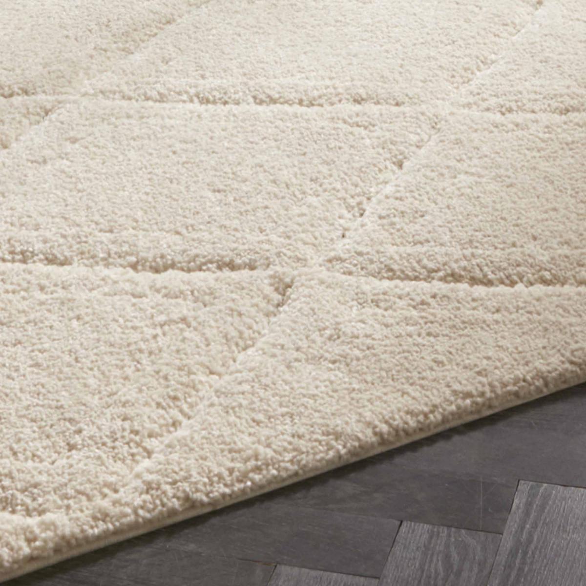 Tapis salon motif géométrique, relief raffiné, osel, entretien facile