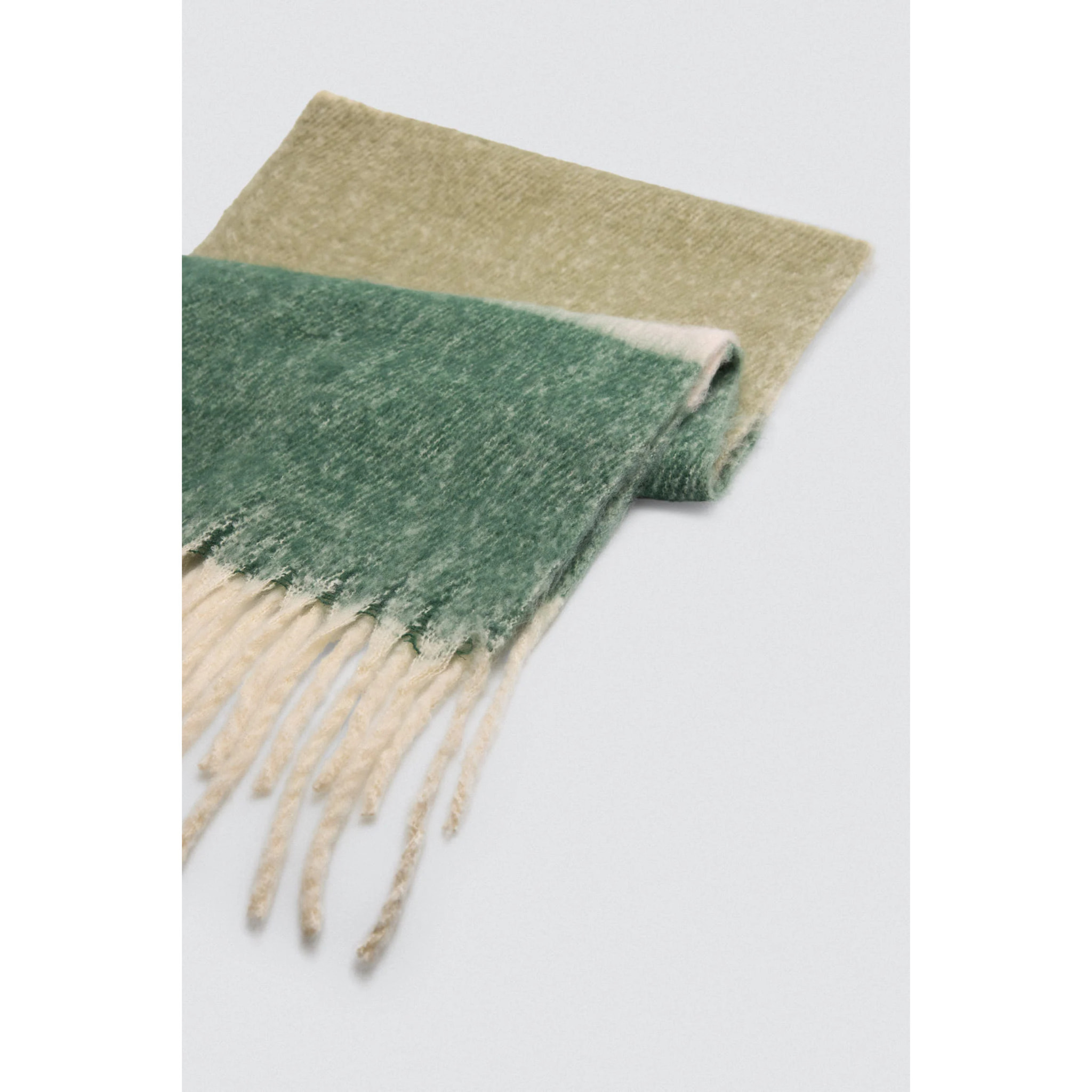 Sciarpa a righe verdi