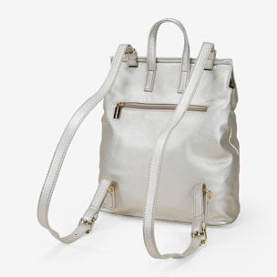 Mochila de vestir dorada con solapa