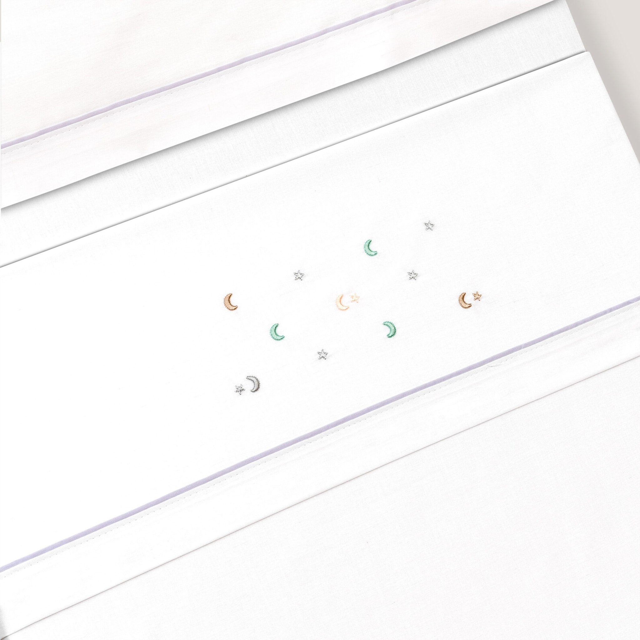 Triptico Cuna Estrella Luna Multicolor + Broche Bco/Gris