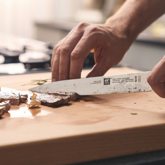 Couteau à trancher 20 cm, Tranchant lisse