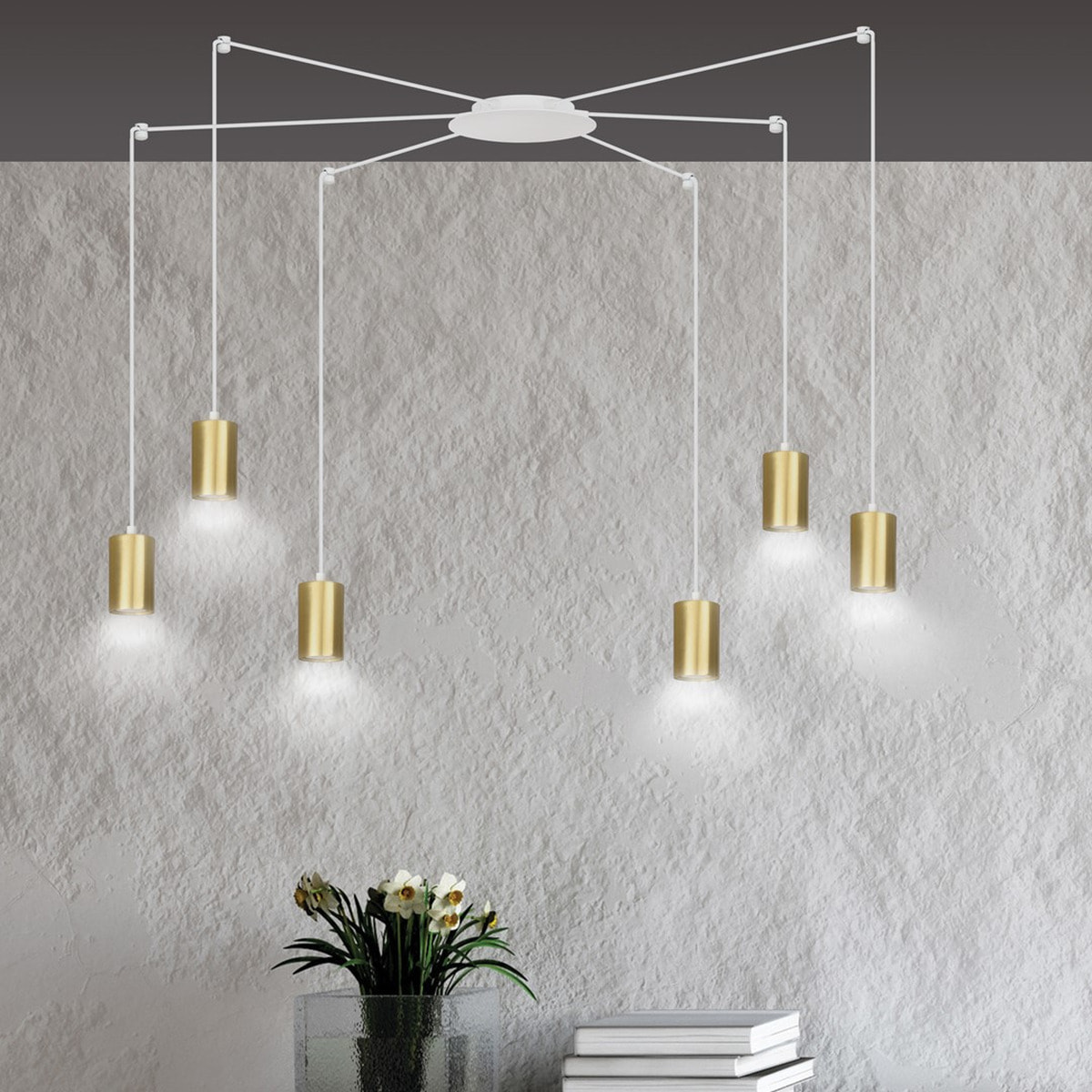Lampada a sospensione TRAKER con diffusori oro e struttura bianca