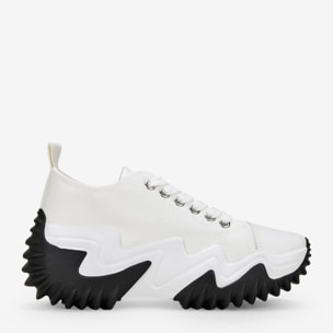Zapatillas de tela blancas con plataforma y suela dentada
