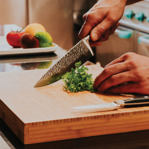 Carbon - Couteau de chef 16 cm martelé avec protection de lame