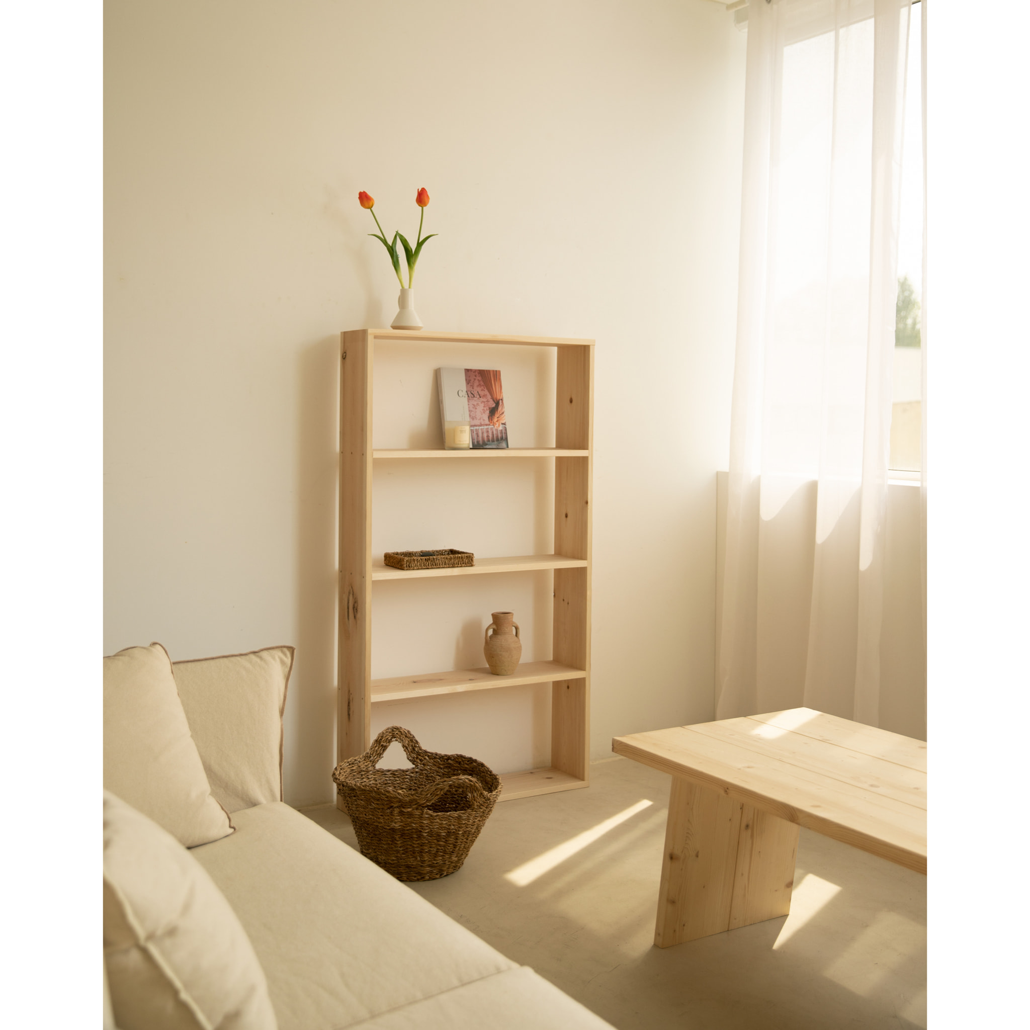 Estantería de madera maciza tono natural con 3 estantes Alto: 146 Largo: 80 Ancho: 20