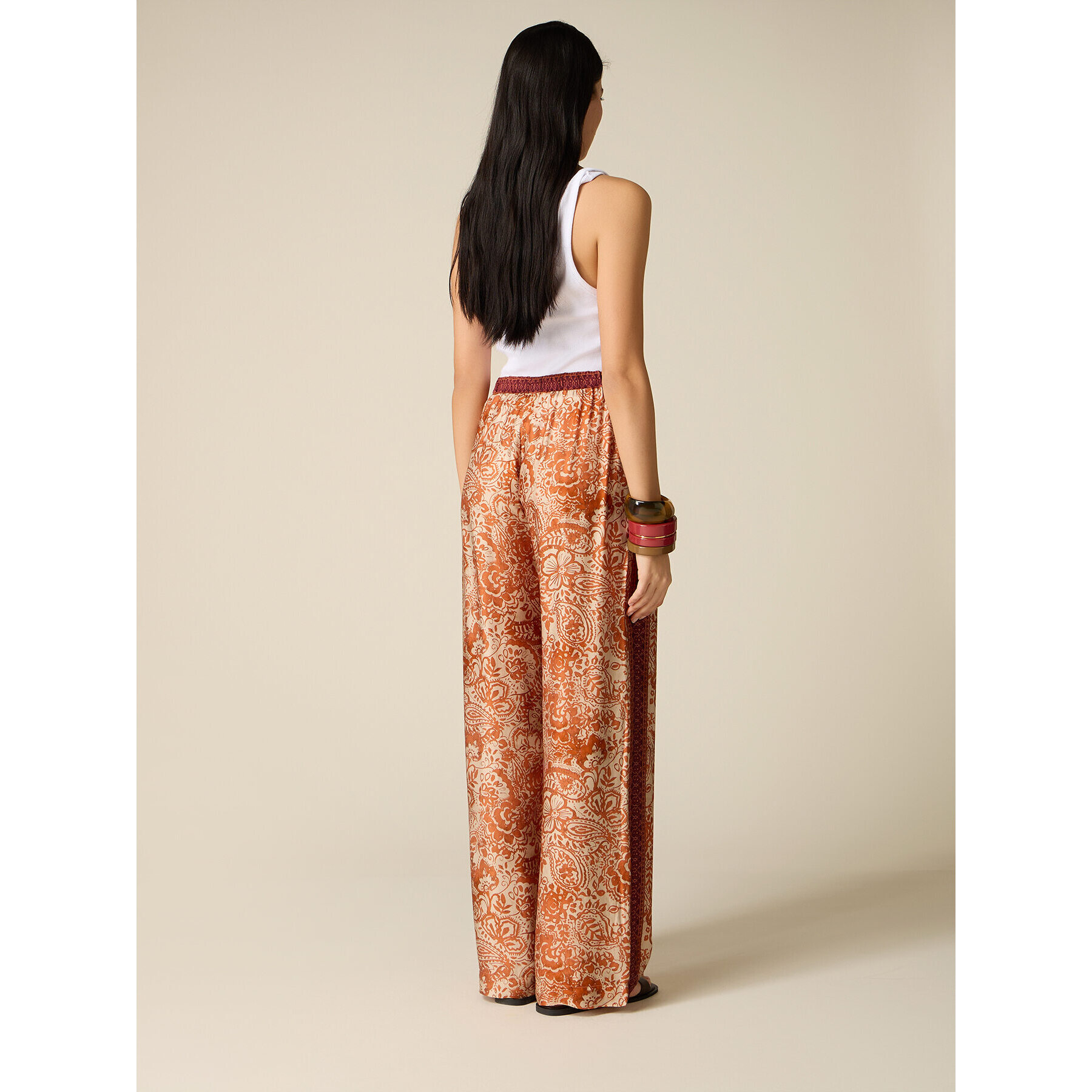 Oltre - Pantalones palazzo de satén estampado - Naranja sol