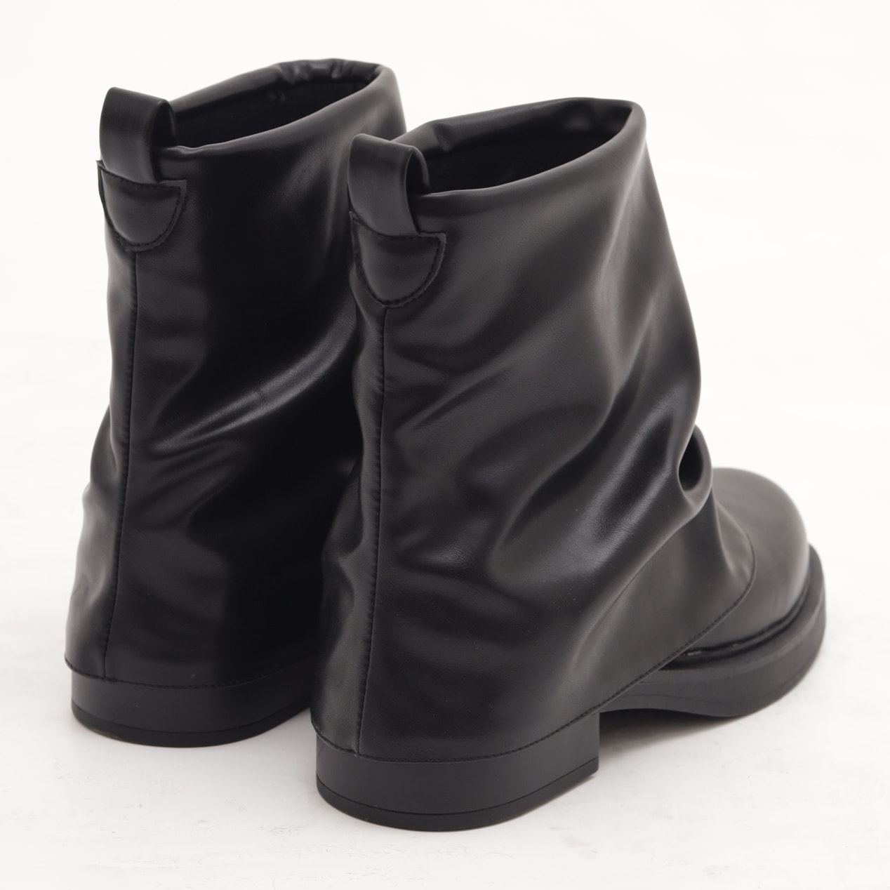 TRONCHETTO BASSO RISVOLTATO NERO