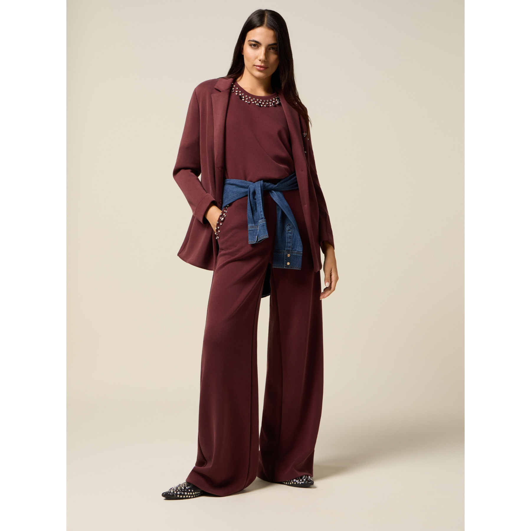 Oltre - Pantalones palazzo de scuba con bolsillos de parche - Burgundy