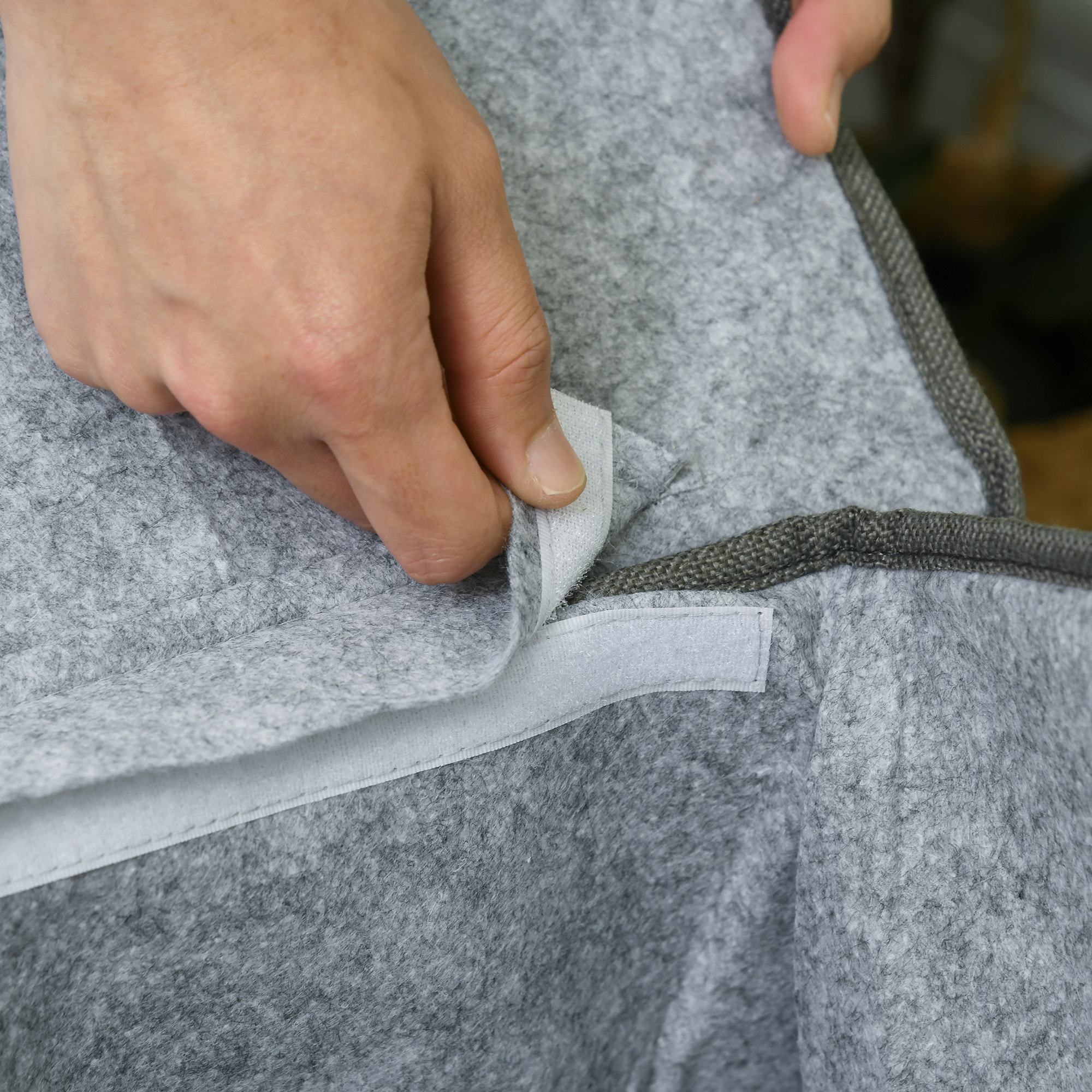 Casa para Gatos de 2 Niveles Cama para Gatos Cueva para Gatos con 3 Puertas y Cojines Lavables 42x46x59,5 cm Gris