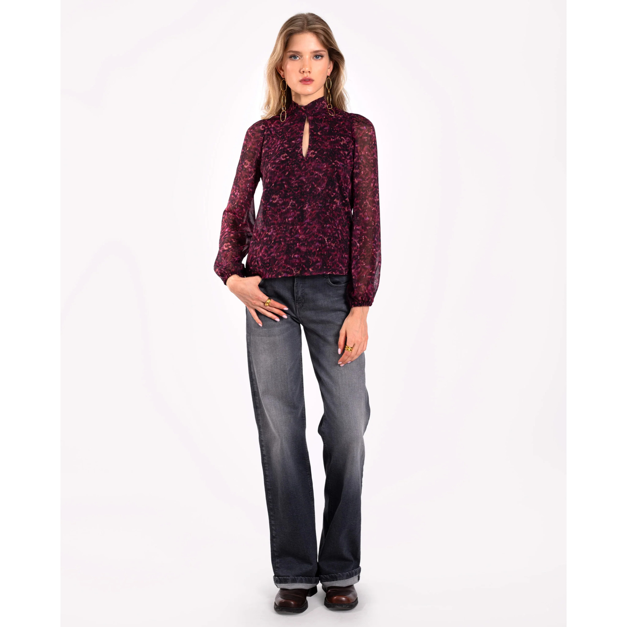 Blusa estampada con cuello halter