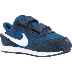 SNEAKERS NIKE MD VALIANT