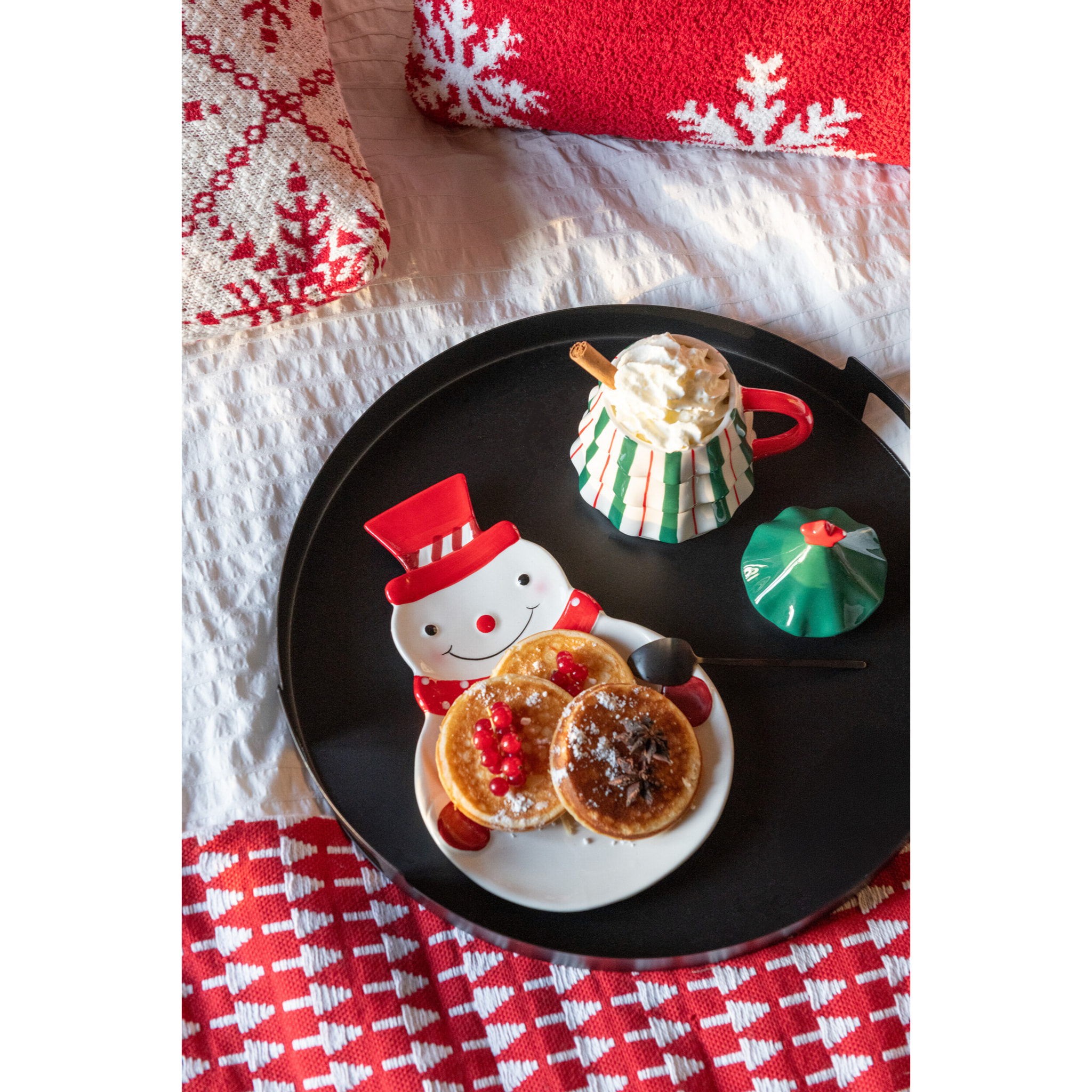 J-Line plat Bonhomme de Neige Dolomite - céramique - rouge/blanc