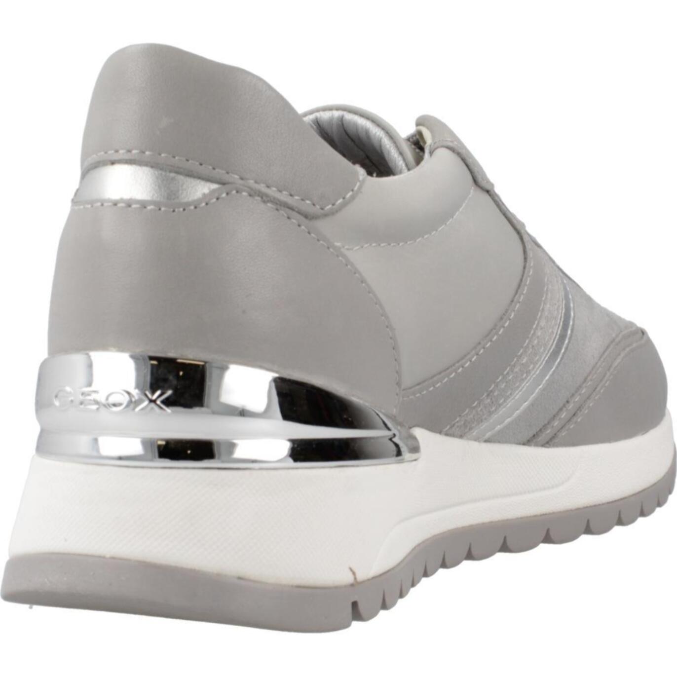 Sneakers de  Mujer de la marca GEOX  modelo D DESYA GRIS