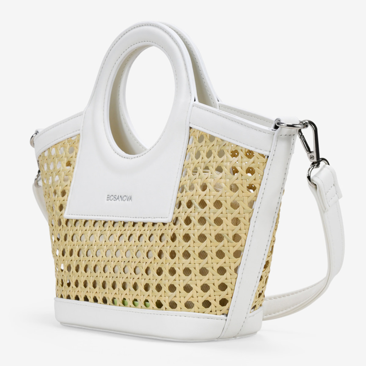 Bolso de mano beige pequeño con rejilla de mimbre