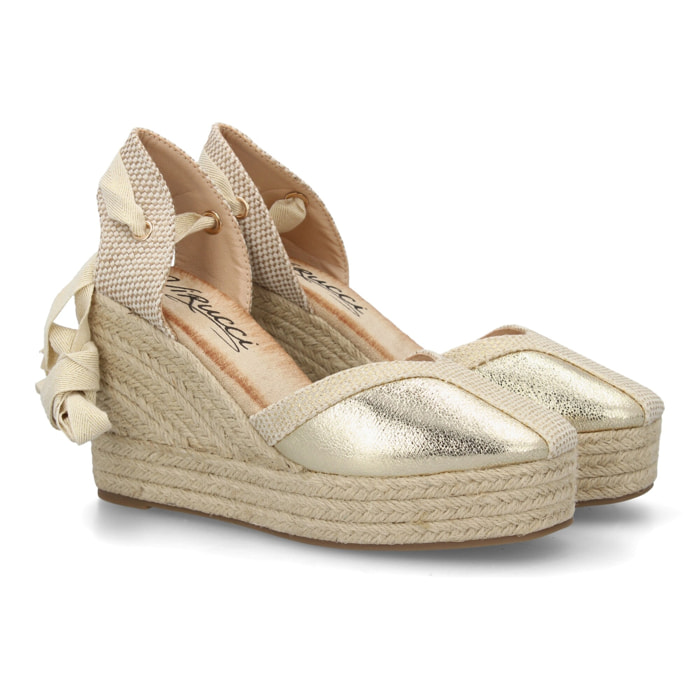 Alpargata de cuña alta de esparto con cintas