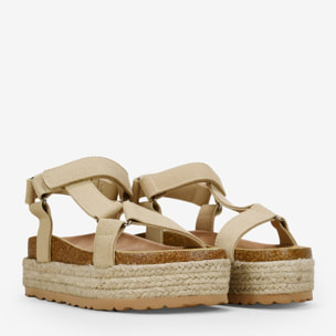 Sandalias deportivas beige con suela de corcho y plataforma