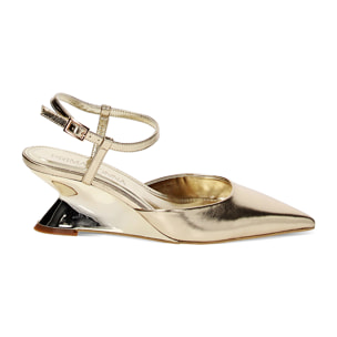 Décolleté slingback oro laminate, zeppa 6,1 cm