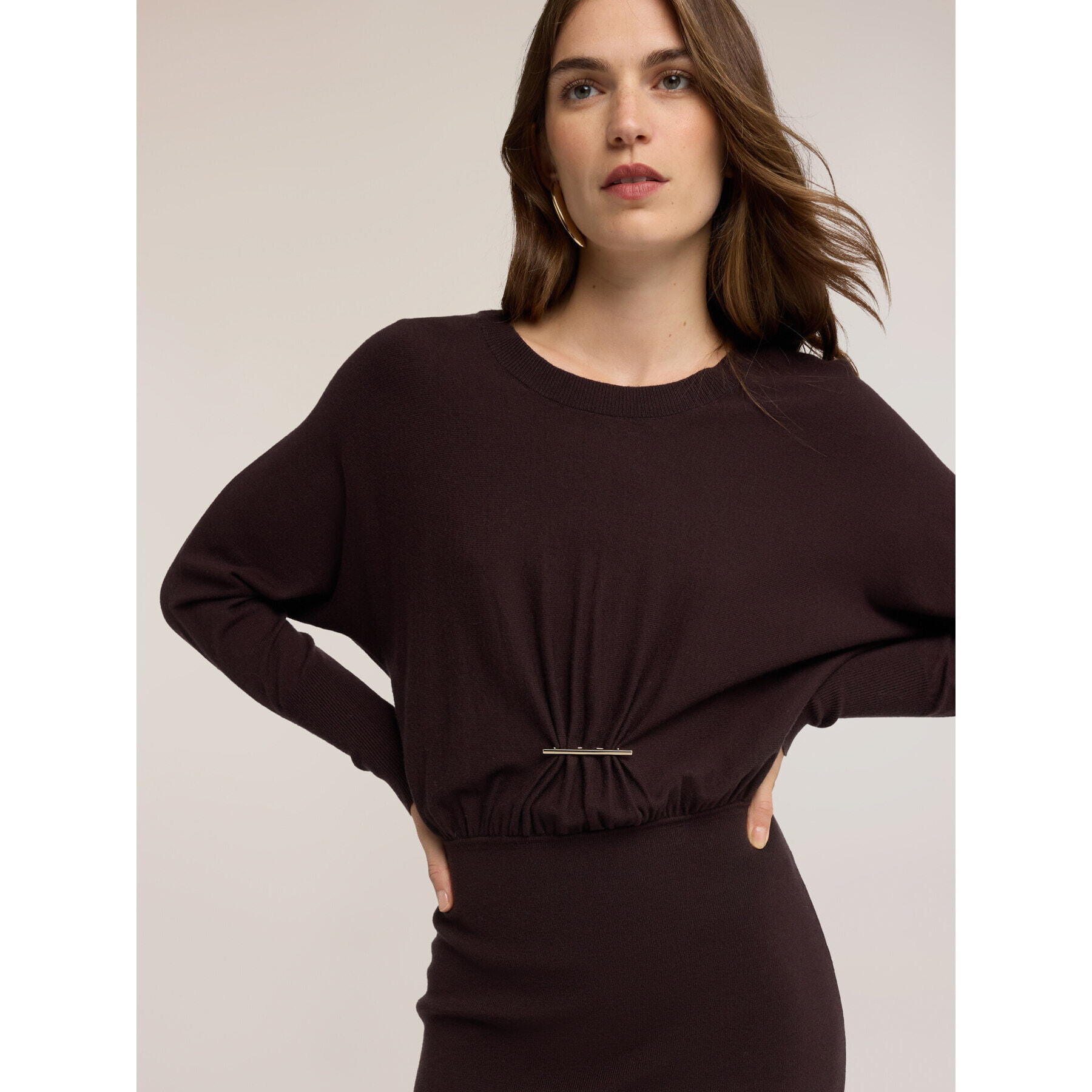 Motivi - Vestito tubino in maglia con drappeggio - Marrone