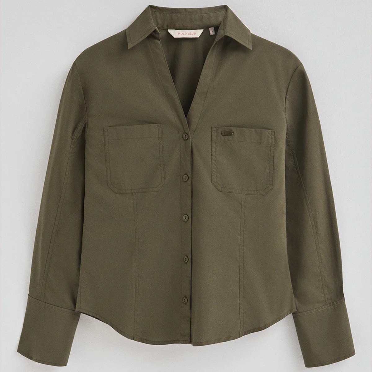 Camisa verde oliva de corte slim y cuello pico