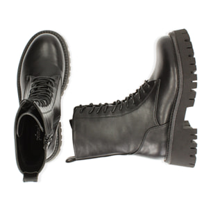 Anfibi neri, tacco 5,5 cm