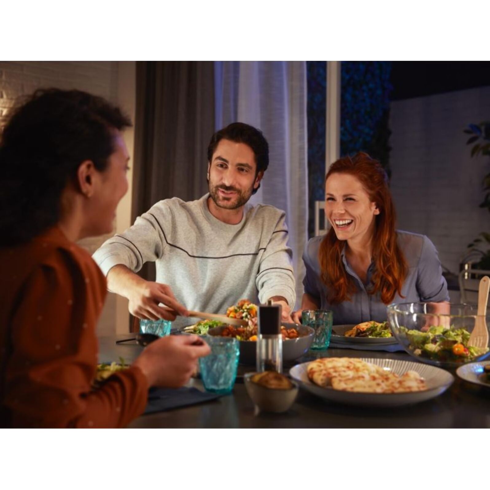 Ampoule LED connectée PHILIPS HUE GU10 White&Color Ambiance pack de 2