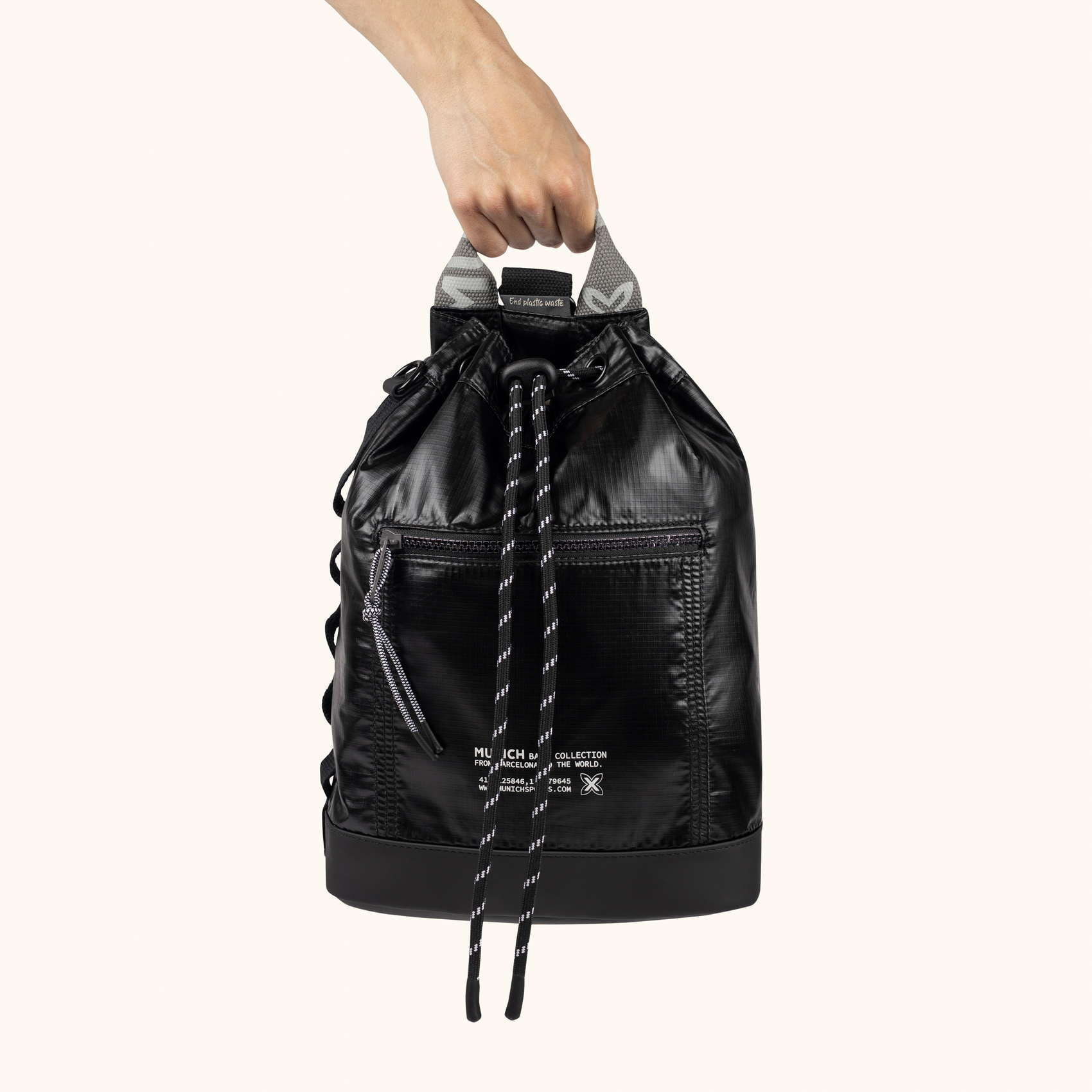 Mochila Saco Adaptable en Poliamida Reciclada DEEP RECYCLED DRAWSTRING BACKPACK BLACK