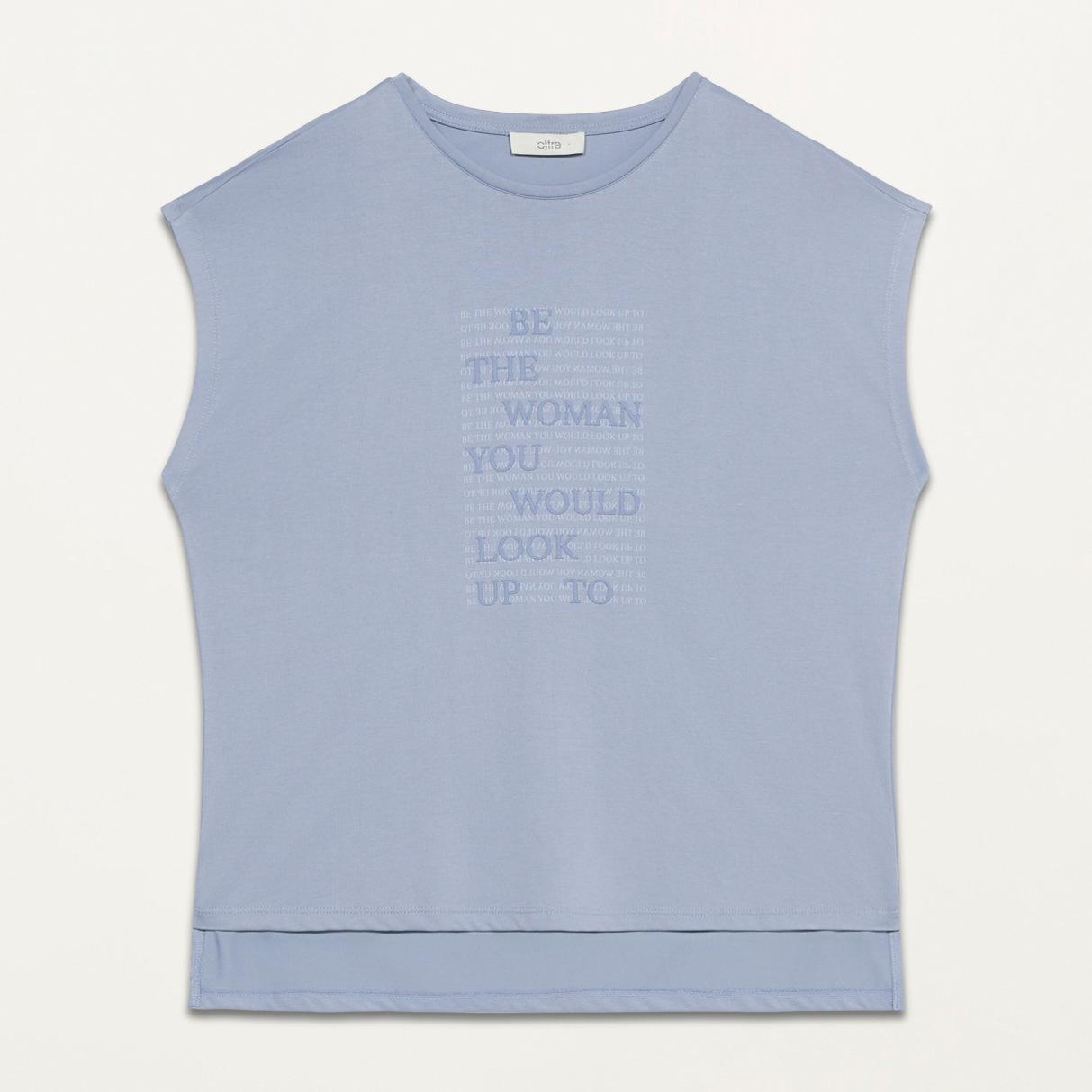 Oltre - Camiseta con letras en mezcla de modal - Light - blue