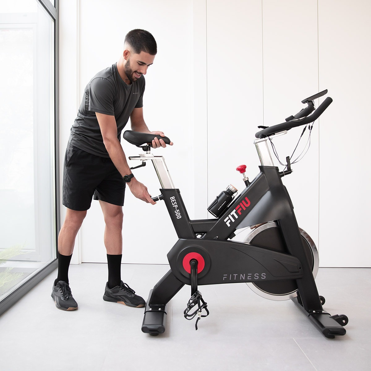 Bicicleta indoor FITFIU disco inercia 24kg, pulsometro y regulable