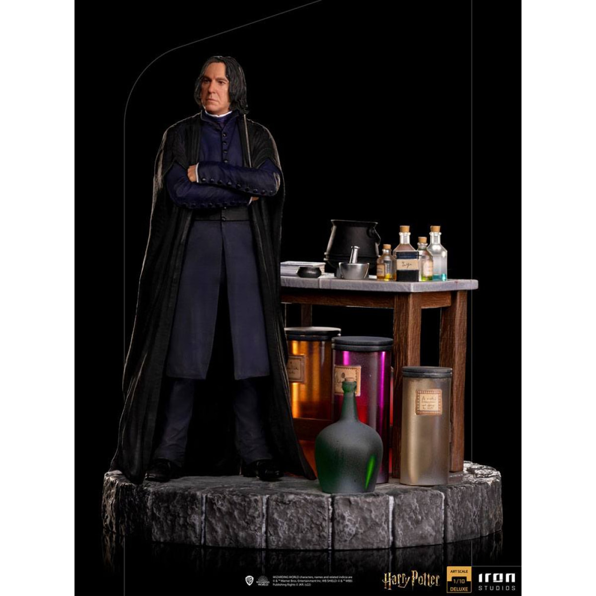 Harry Potter Statua 1/10 Severus Piton con Tavolo e Pozioni 22 Cm Iron Studios