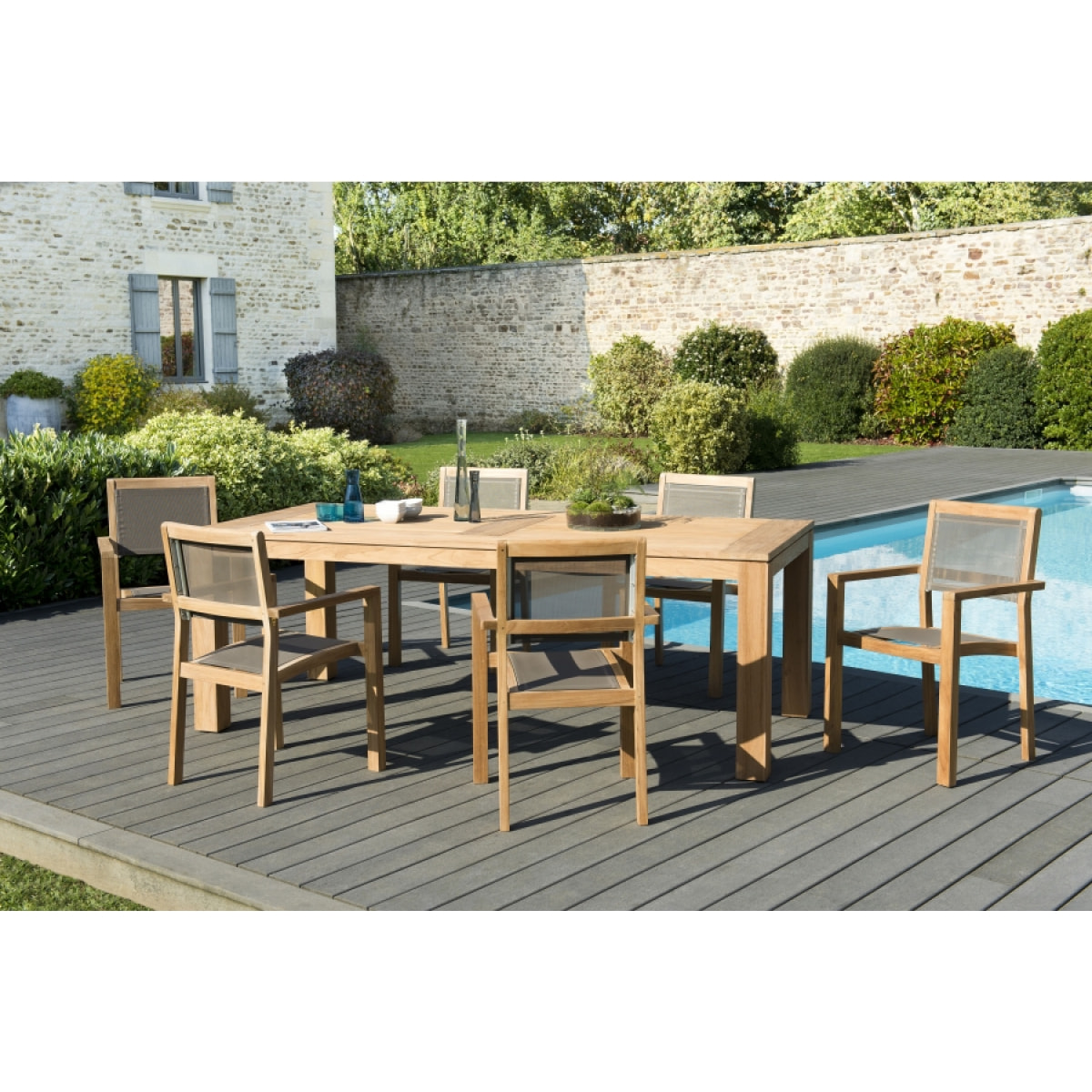 HALICE - SALON DE JARDIN EN BOIS TECK 6/8 pers - 1 Table rectangulaire 220*100 cm et 6 fauteuils empilables taupe