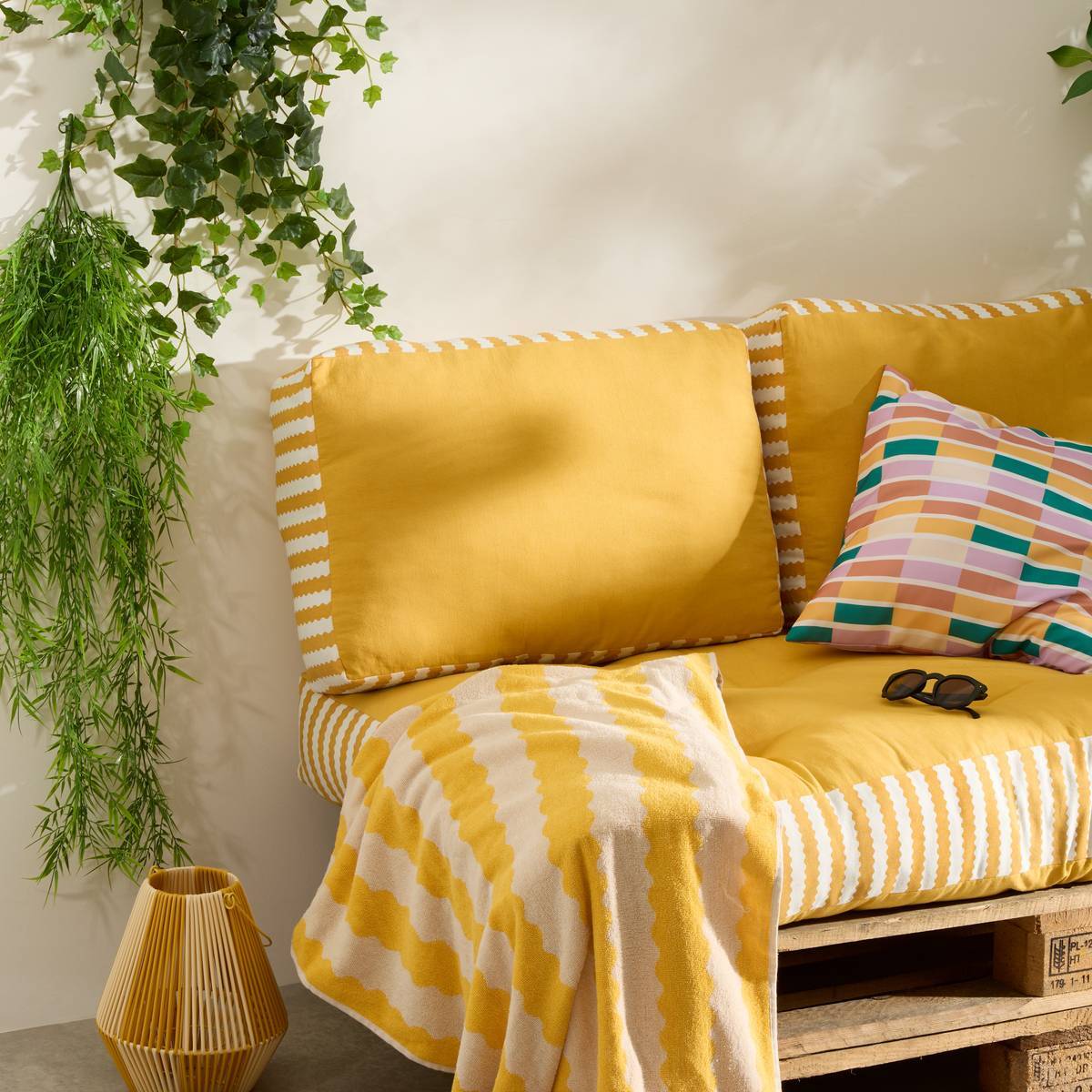 Coussin de sol d'extérieur Poolside 40x60x15cm jaune