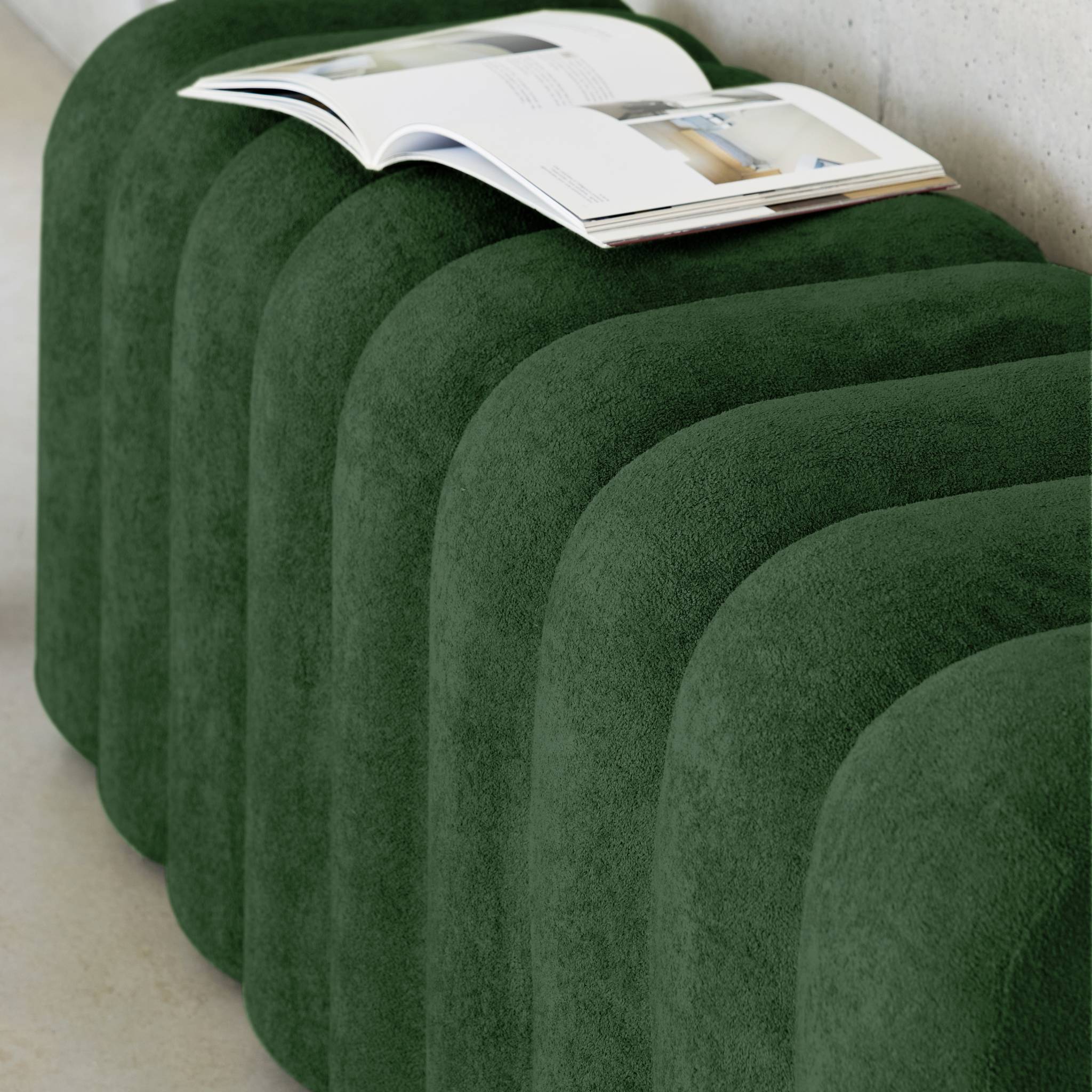 Banc. bout de lit contemporain en tissu vert foncé