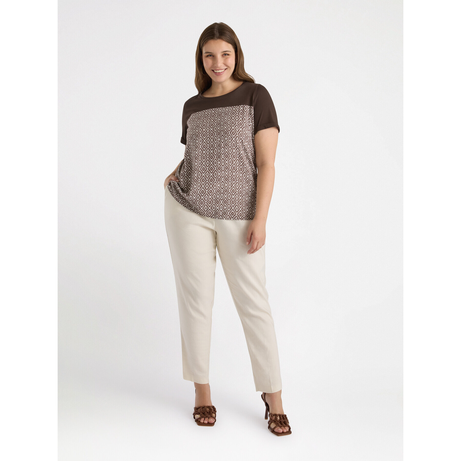 Fiorella Rubino - Camiseta con estampado étnico - Marrón