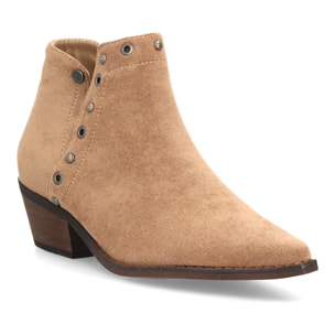Botines cowboy mujer con detalles metálicos