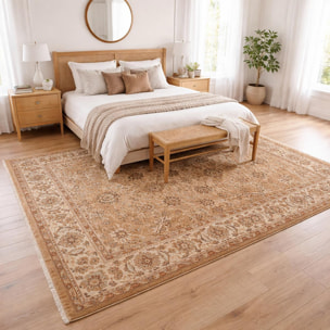 Tapis Cano rouge et beige aux motifs floraux d'inspiration Orientale