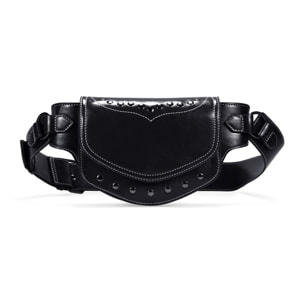 Riñonera negra con solapa y tachuelas