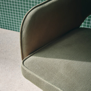 Chaise de bureau à roulettes velours côtelé kaki piétement chromé. L 60 x P 62 x H 89 / 99cm